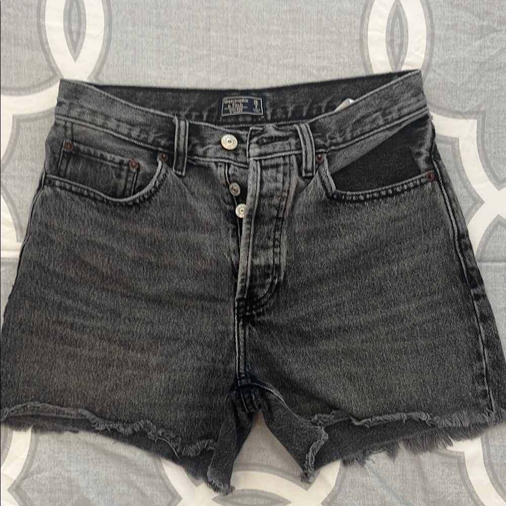 Black Jean Shorts with Distressed Hem and Classic Fit